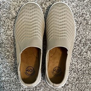 White Mountain Women's Tan Slip-On Sneakers